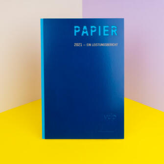 Steifbroschüre mit Lasergravur