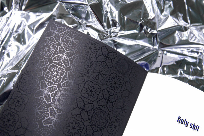 schwarzer Druck als Alternative zum UV Lack