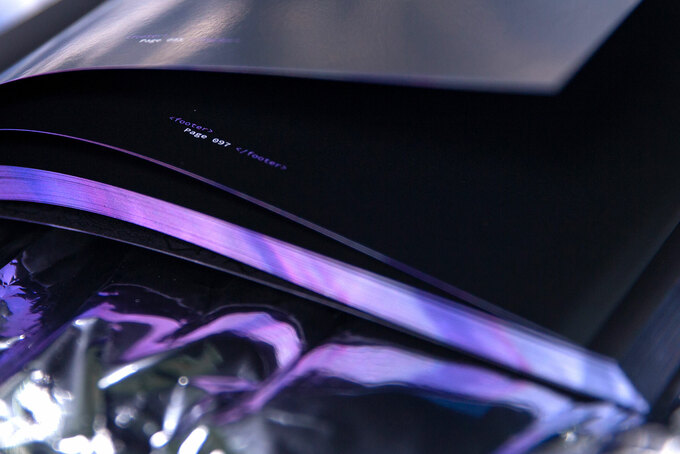 Farbschnitt bei einer Freirücken Broschüre