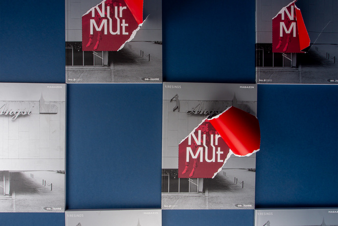 Aufgerissener Titel einer Klebebindung