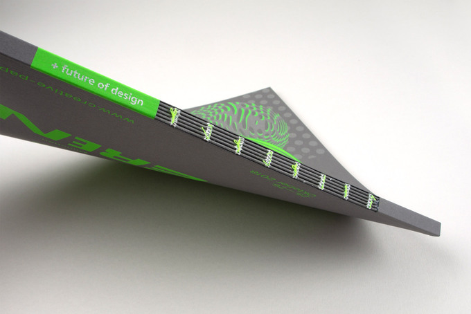 Halboffene Fadenheftung mit Neonfäden