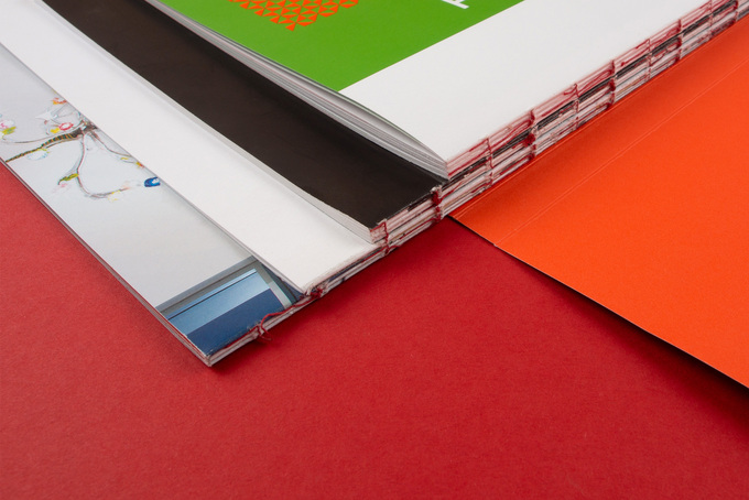 offene Fadenheftung als Schweizer Broschur