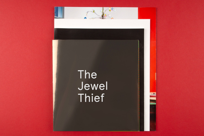 offene Fadenheftung als Schweizer Broschur