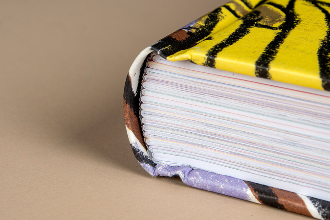 veganer Leim bei Broschüren