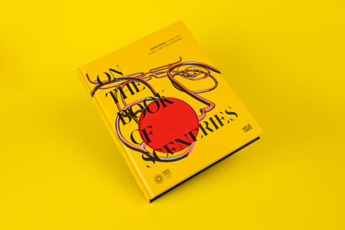 Hardcover mit runder Stanzung auf Titel